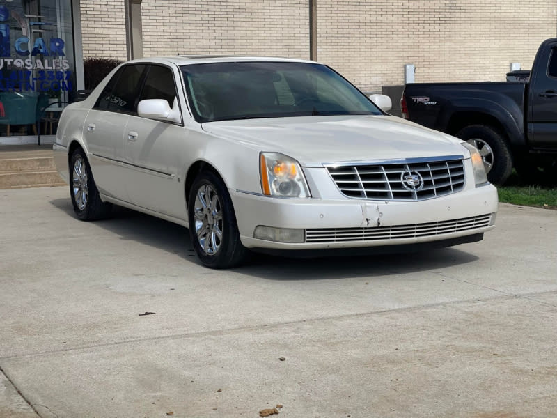 Cadillac DTS 2008 price $4,999