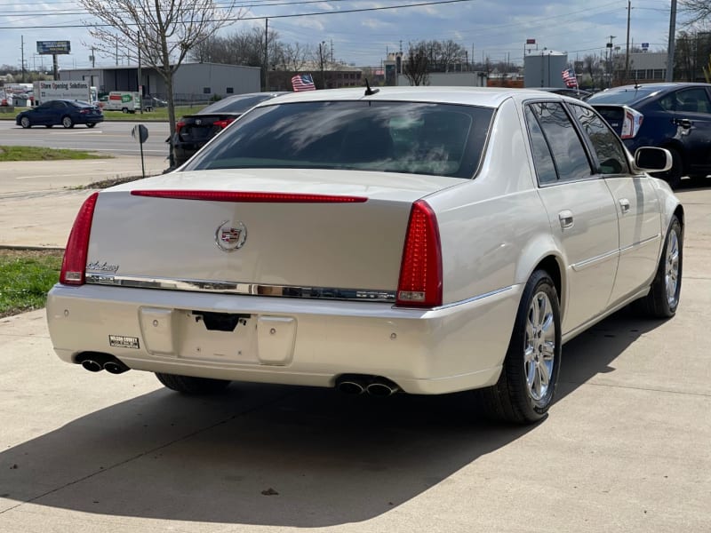 Cadillac DTS 2008 price $3,999