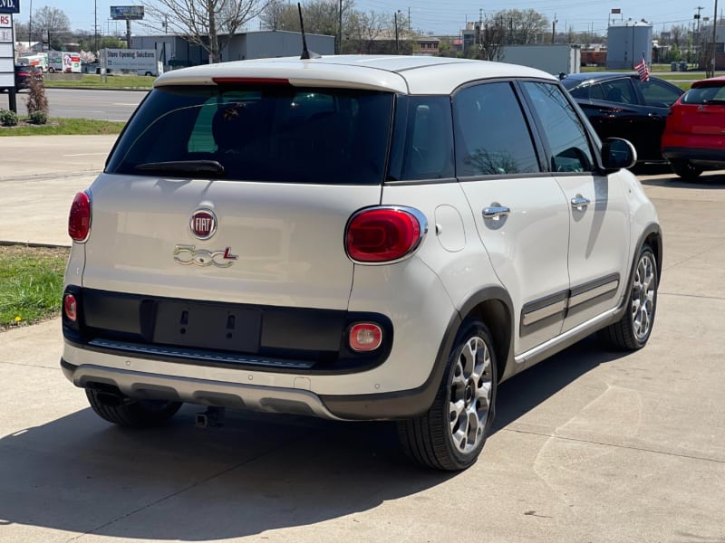 Fiat 500L 2017 price $7,999