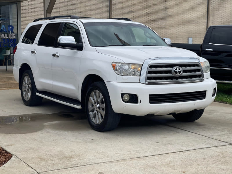 Toyota Sequoia 2014 price $17,999