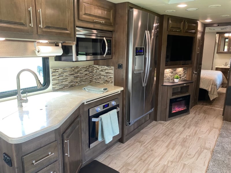 Ford F-53 Motorhome Stripped Chassis 2018 price $139,999