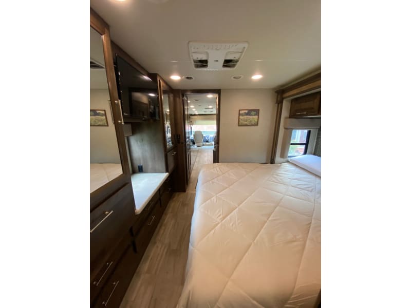 Ford F-53 Motorhome Stripped Chassis 2018 price $139,999