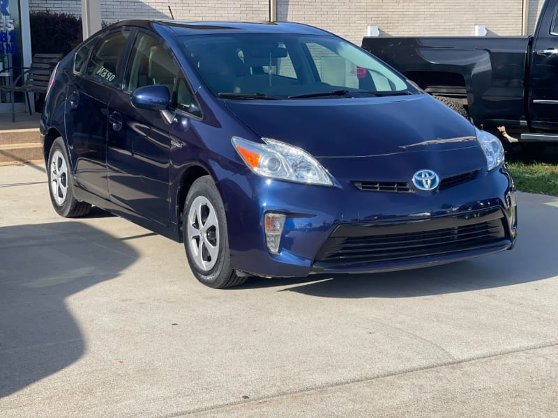 Toyota Prius 2013 price $10,999