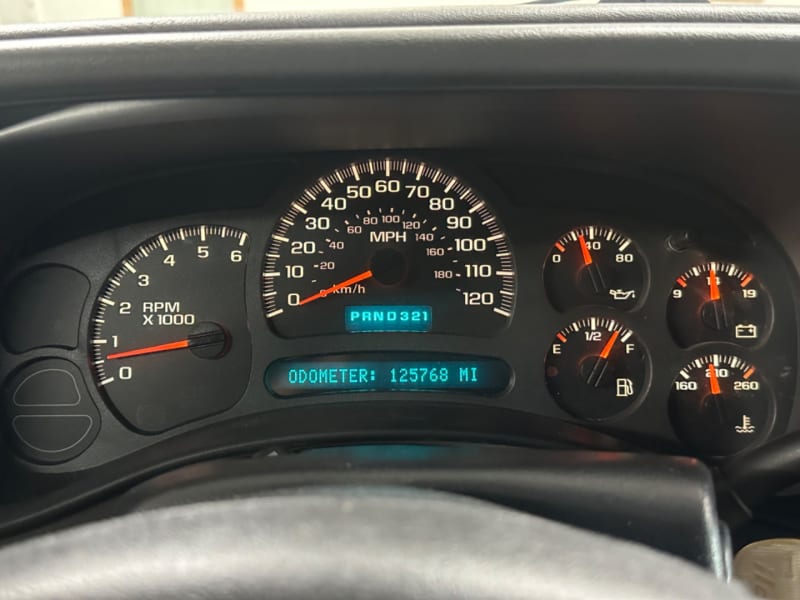 Chevrolet Tahoe 2004 price $8,900