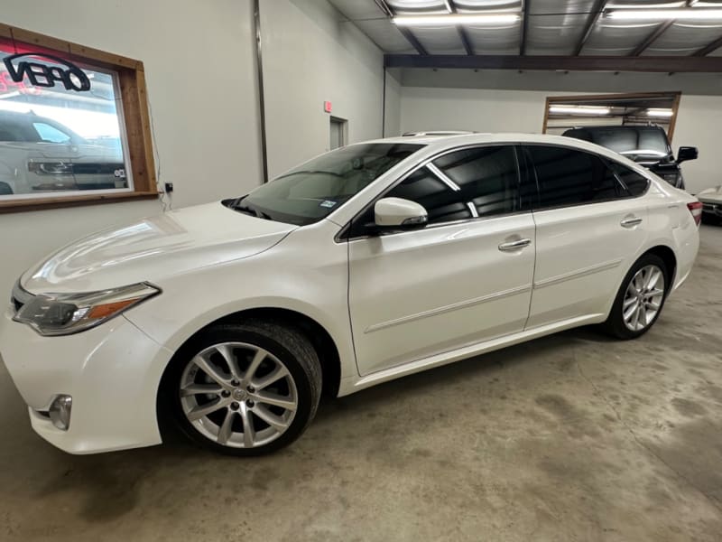 Toyota Avalon 2015 price $20,900