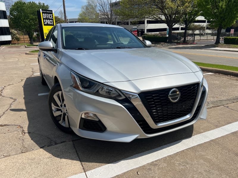 Nissan Altima 2019 price $14,999