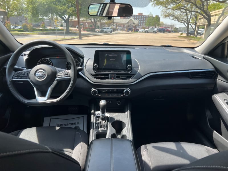 Nissan Altima 2019 price $13,999