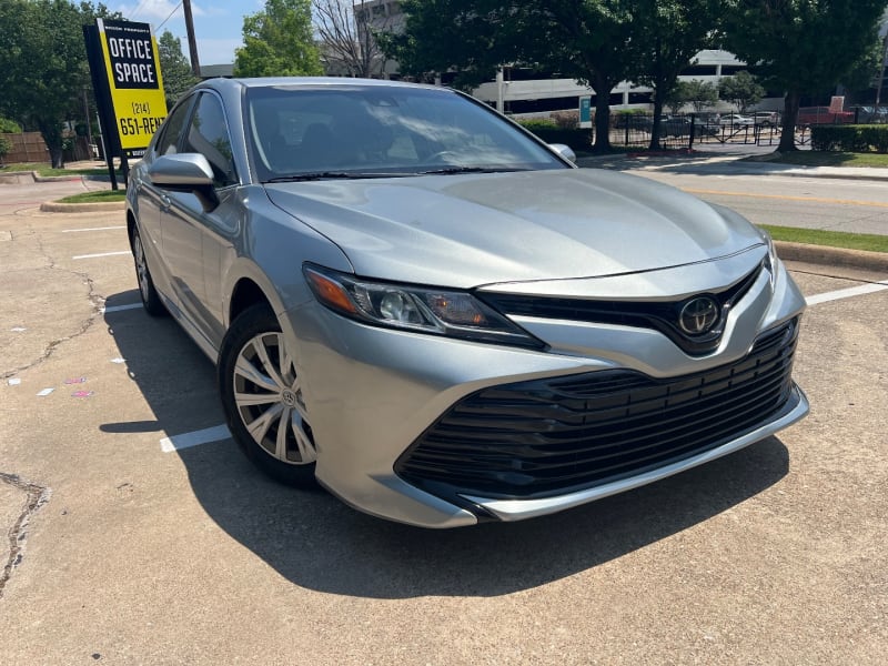 Toyota Camry 2018 price $15,999