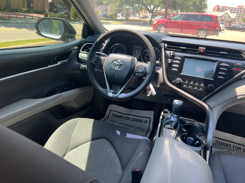 Toyota Camry 2018 price $15,999