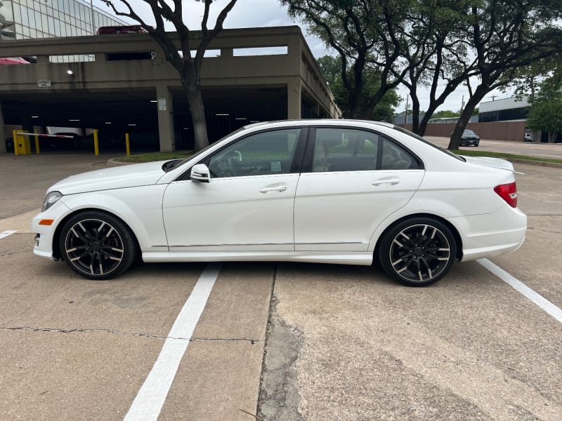 Mercedes-Benz C-Class 2014 price $9,999