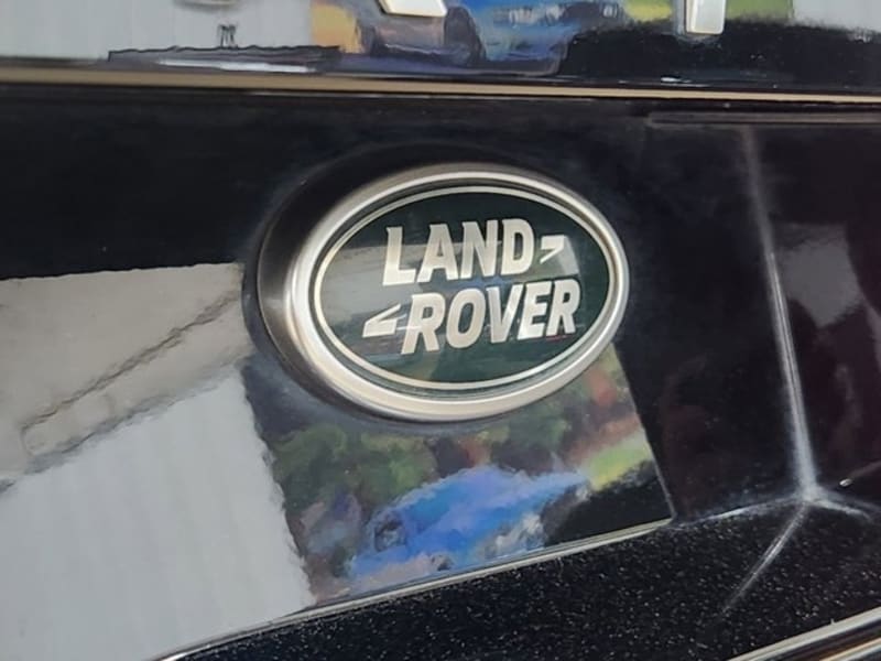 Land Rover Discovery 2021 price $29,990