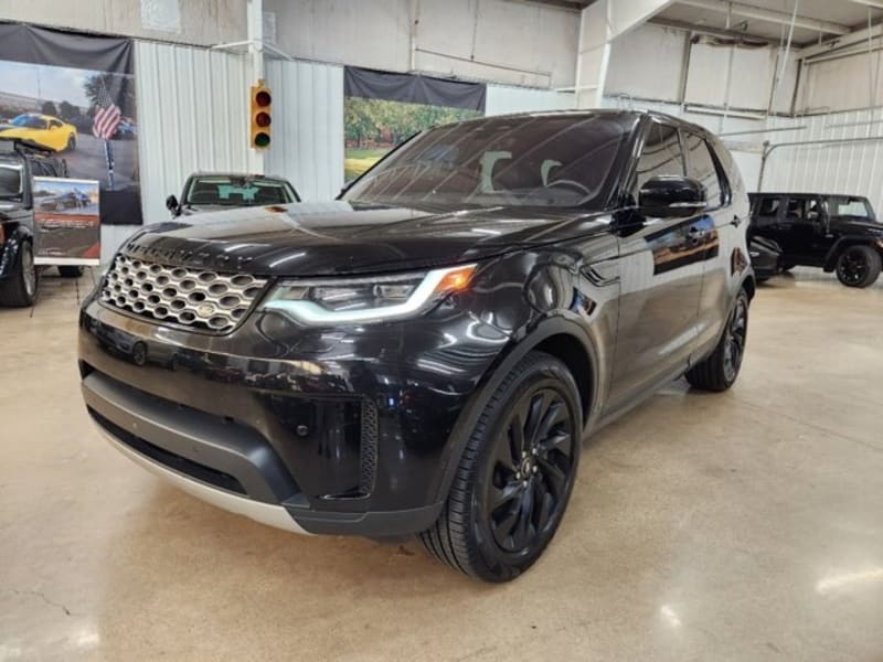 Land Rover Discovery 2021 price $29,990