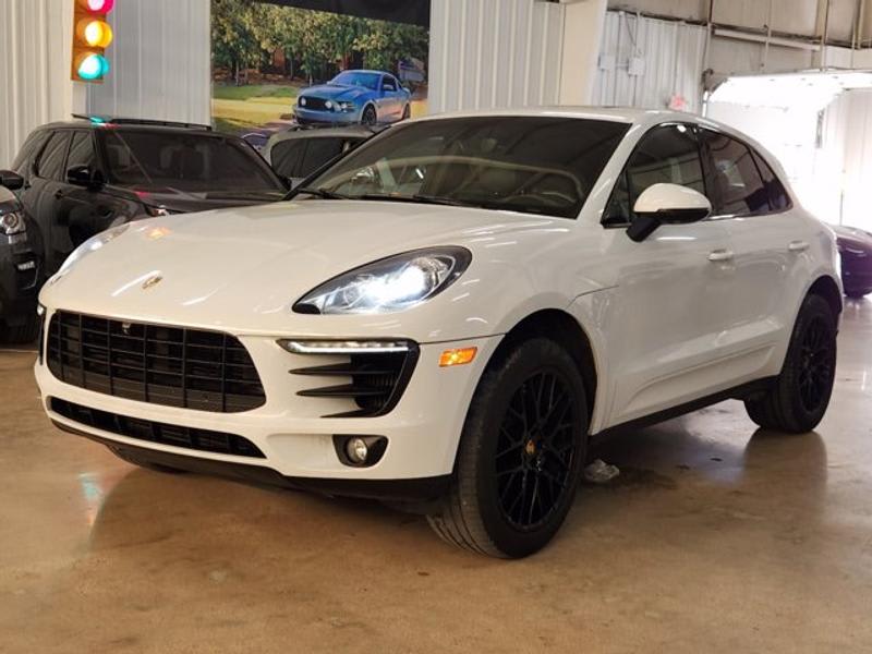 Porsche Macan 2016 price $21,990