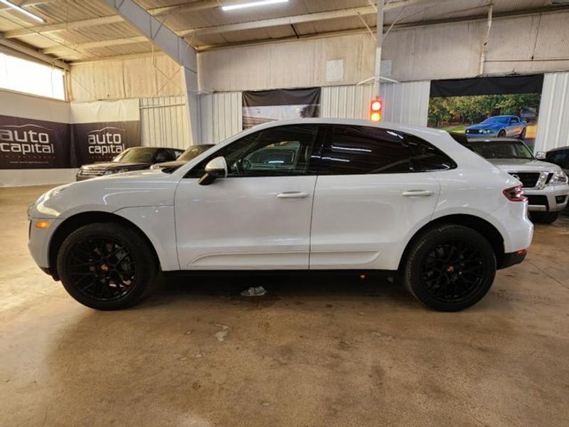 Porsche Macan 2016 price $21,990