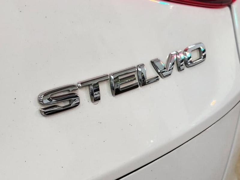 Alfa Romeo Stelvio 2018 price $18,590