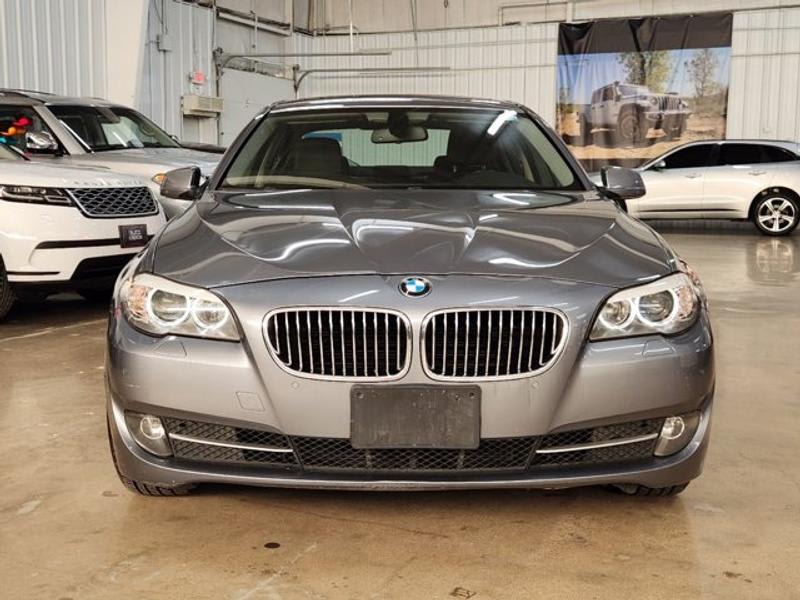 BMW 5-Series 2011 price $9,990