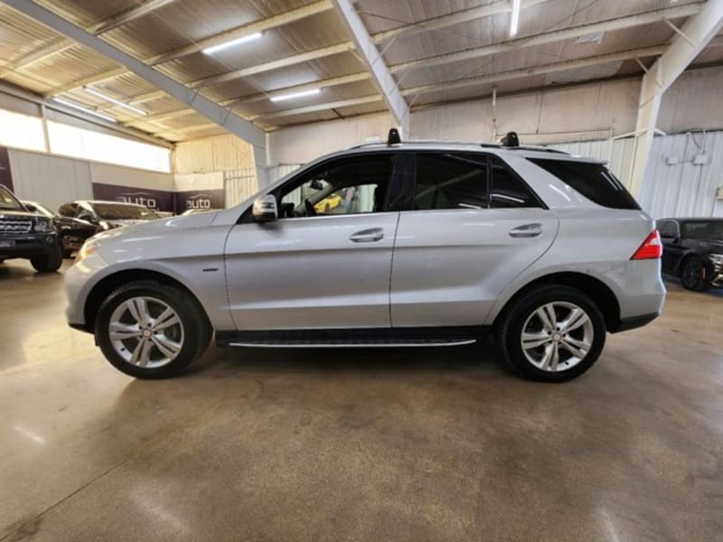 Mercedes-Benz M-Class 2012 price $12,990