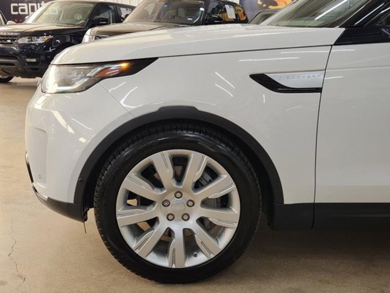 Land Rover Discovery 2019 price $26,990