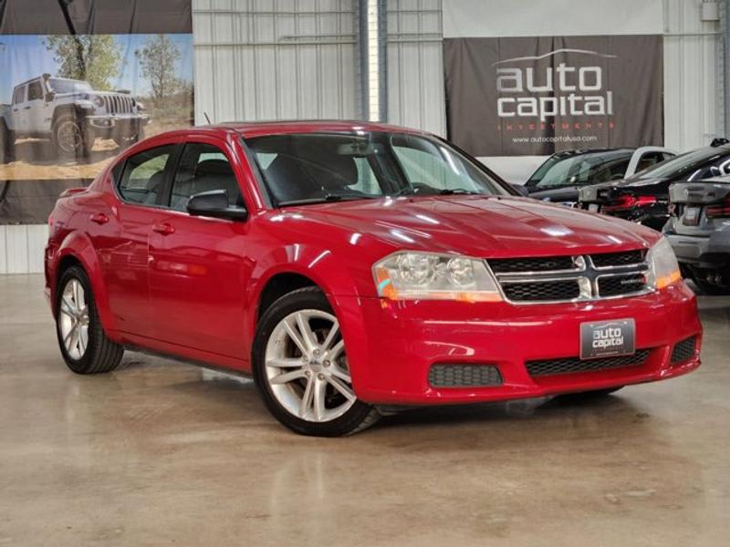 Dodge Avenger 2013 price $8,990