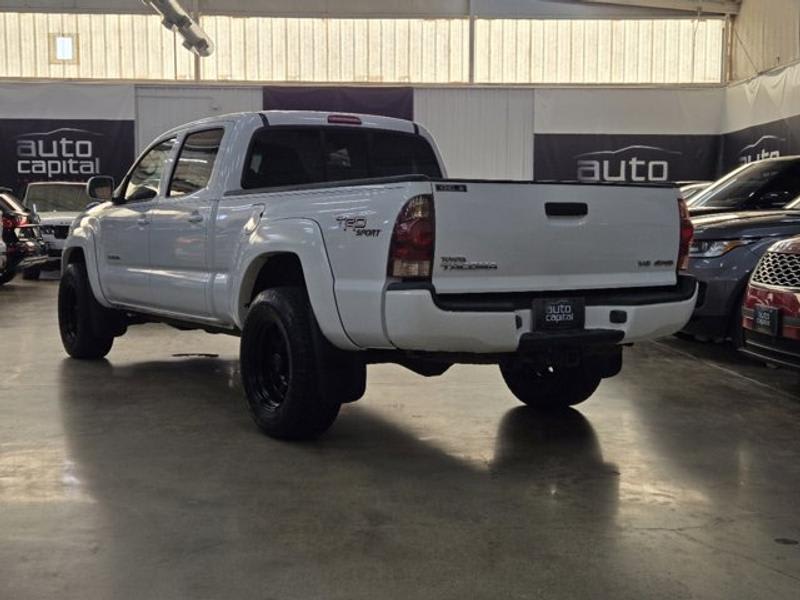 Toyota Tacoma 2005 price $11,990