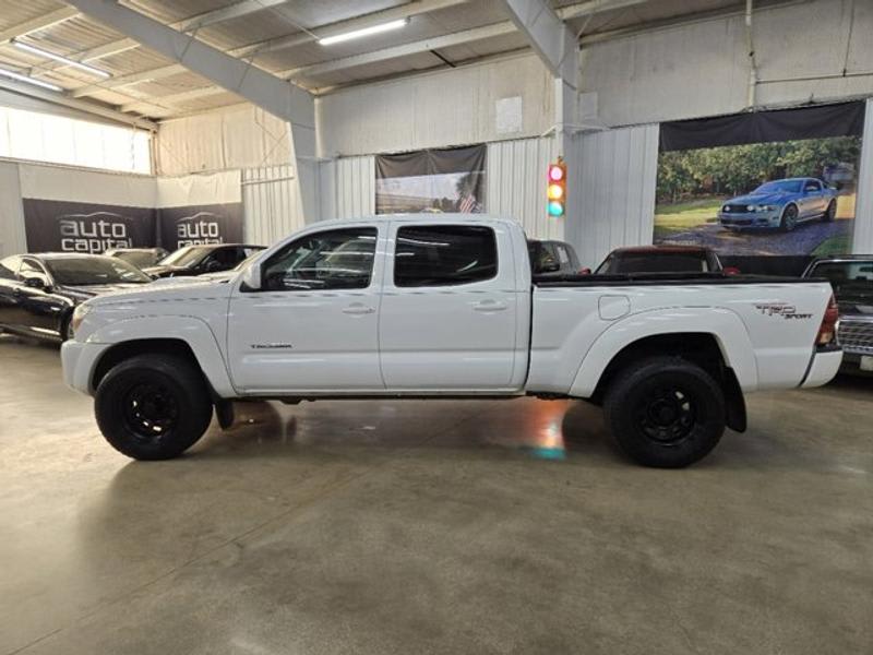 Toyota Tacoma 2005 price $11,990