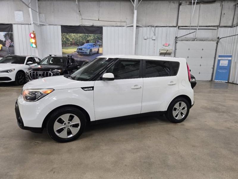 Kia Soul 2015 price $8,790