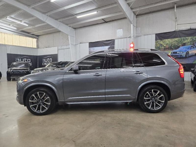 Volvo XC90 2017 price $15,990