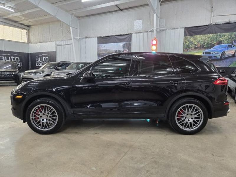 Porsche Cayenne 2015 price $24,990