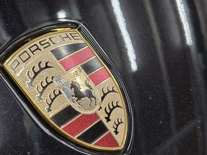 Porsche Cayenne 2015 price $24,990