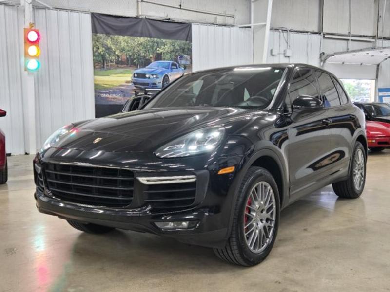 Porsche Cayenne 2015 price $24,990