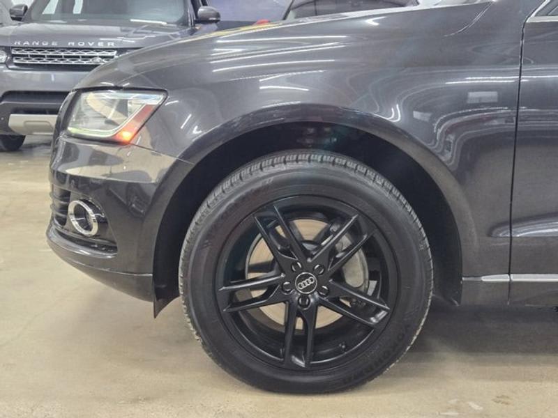 Audi Q5 2014 price $15,790