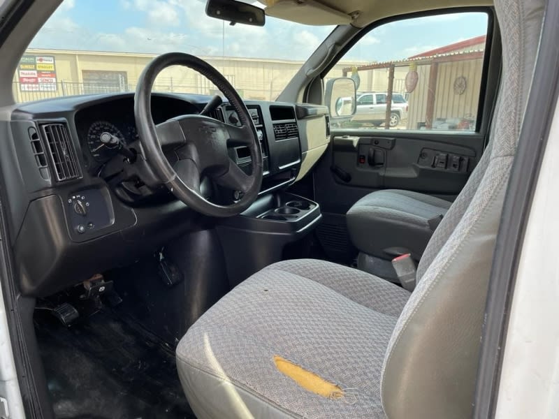 Chevrolet Express Cargo Van 2007 price $9,500