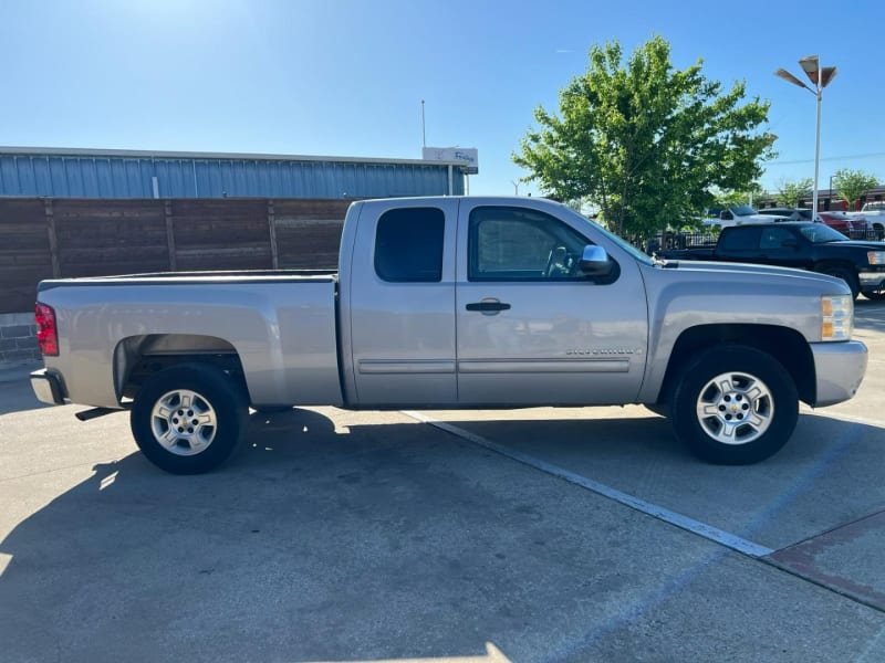 CHEVROLET SILVERADO 1500 2009 price $11,500