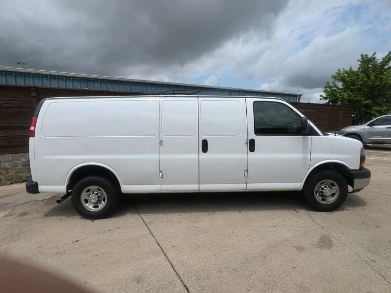 Chevrolet Express Cargo Van 2019 price $26,500