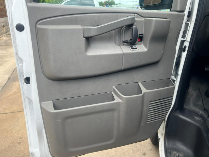 Chevrolet Express Cargo Van 2019 price $26,500