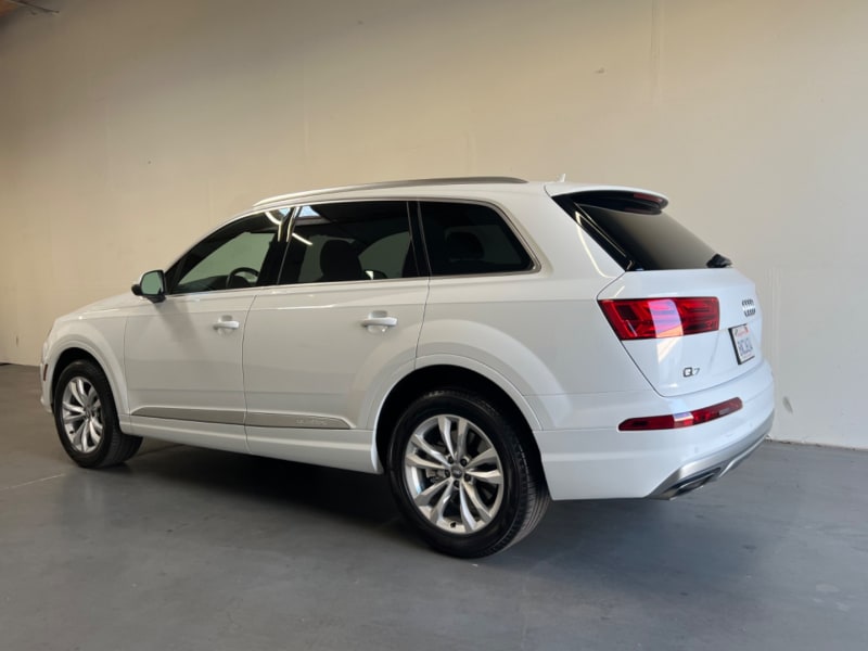 Audi Q7 2019 price Recently Sold