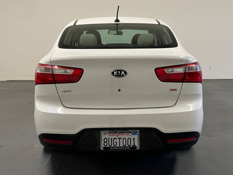 Kia Rio 2013 price Recently Sold