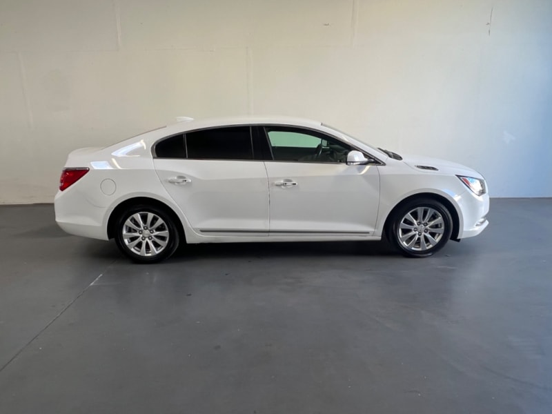 Buick LaCrosse 2015 price $13,900