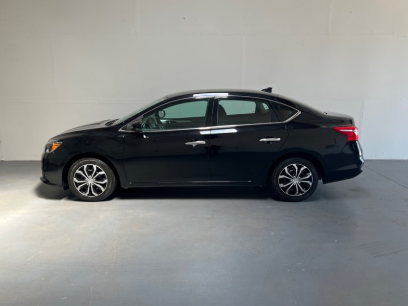 Nissan Sentra 2019 price $13,800