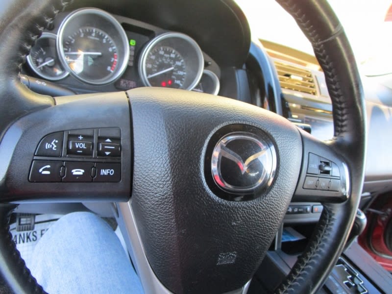 Mazda CX-9 2015 price $8,995