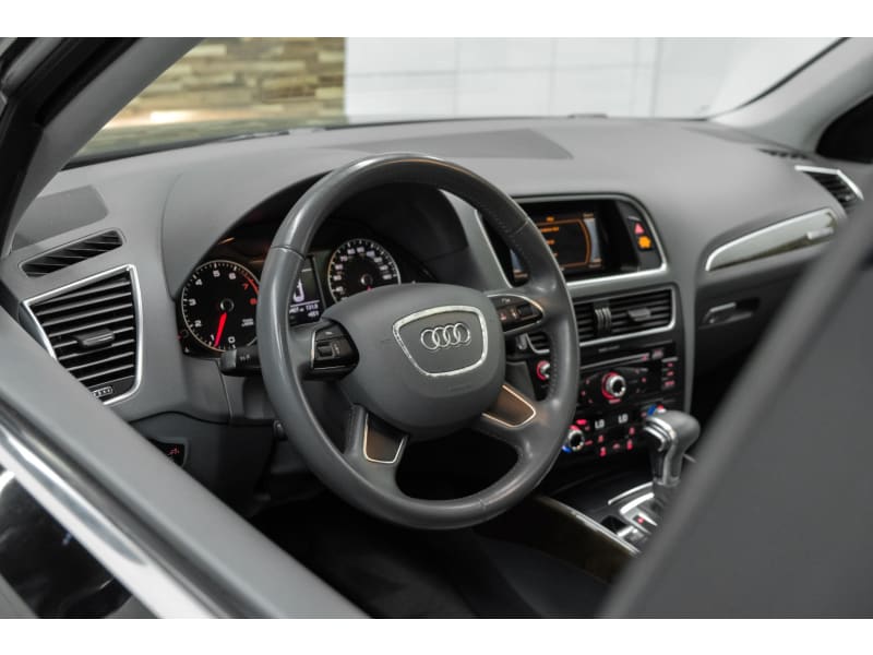 Audi Q5 2016 price $13,991