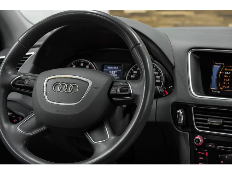 Audi Q5 2016 price $13,991