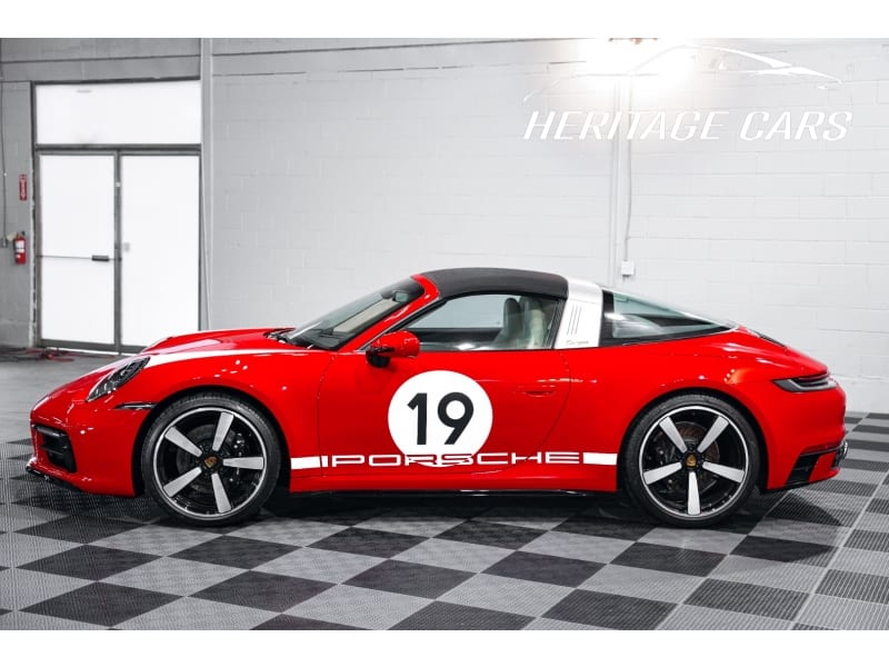 Porsche 911 2021 price $319,990