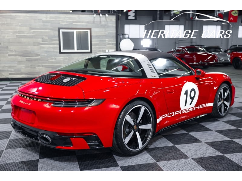 Porsche 911 2021 price $319,990