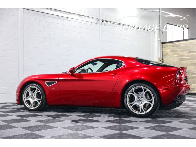 Alfa Romeo 8C Competizione 2008 price $399,000