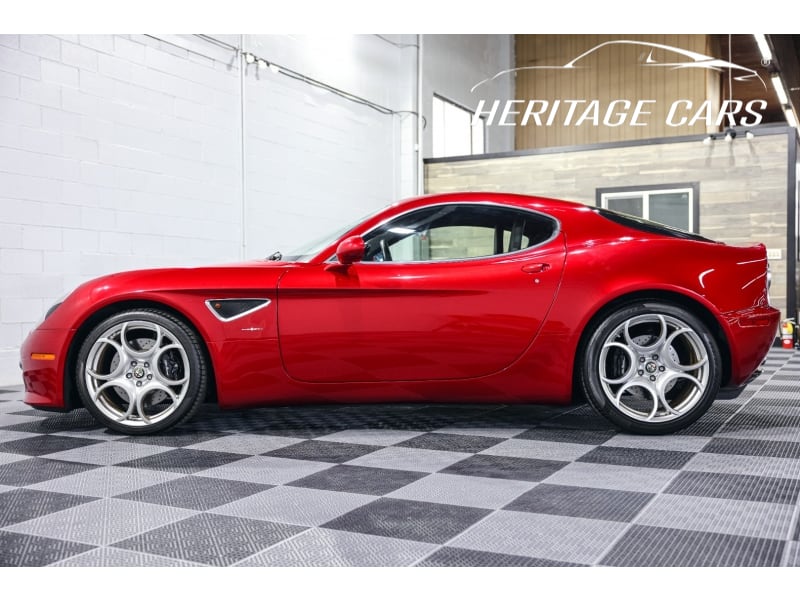 Alfa Romeo 8C Competizione 2008 price $399,000