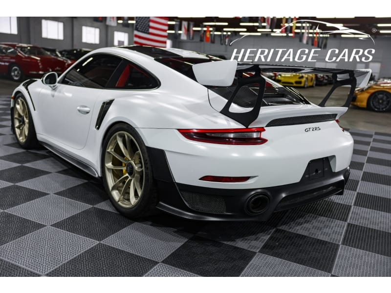 Porsche 911 2018 price $329,990