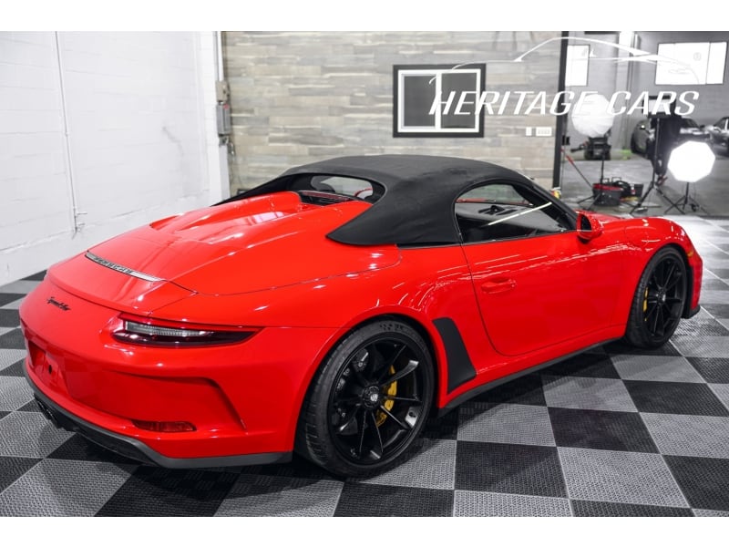 Porsche 911 2019 price $384,990