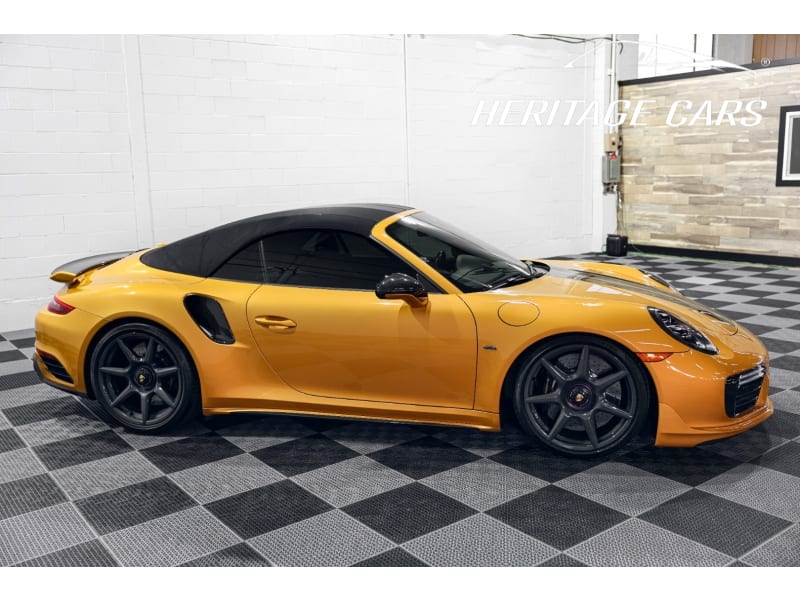 Porsche 911 2019 price $295,990