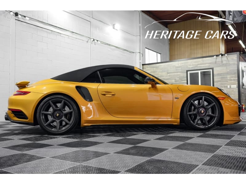 Porsche 911 2019 price $295,990